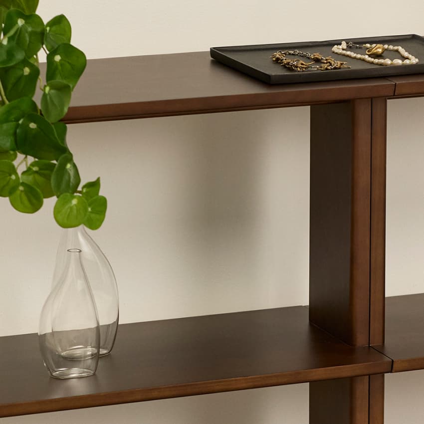 The Bookshelf Shelves - Material Integrity - Desktop